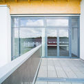 Durchgang zum Treppenaufgang von der Terrasse im Obergeschoss. © 2009 Betrieb für Bau und Liegenschaften Mecklenburg-Vorpommern