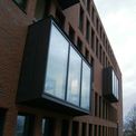 6 Carrels an den Gebäudelängsseiten der Bibliothek ragen aus der Fassade und beherbergen 12 Einzelarbeitsplätze © 2016 Betrieb für Bau und Liegenschaften Mecklenburg-Vorpommern
