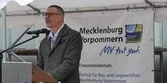 Prof. Dr. Ralf Schneider  Direktor des Universitätsrechenzentrums  bei seinem Grußwort © 2018 Betrieb für Bau und Liegenschaften Mecklenburg-Vorpommern
