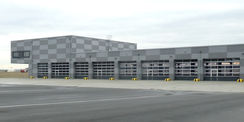 Neubau für den Besonderen Fahrdienst auf dem Flugplatz Laage ist fertiggestellt © 2019 Betrieb für Bau und Liegenschaften Mecklenburg-Vorpommern