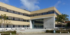 Neubau CFGM - Südseite mit Haupteingang vom Bertold-Beitz-Platz © 2020 Staatliches Bau- und Liegenschaftsamt Greifswald