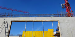 Die Stahlbetonwände werden mit hoher Präzision gefertigt. © 2019 Betrieb für Bau und Liegenschaften Mecklenburg-Vorpommern