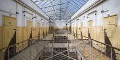 Glasdach über Gefängnisgang © 2020 Staatliches Bau- und Liegenschaftsamt Schwerin