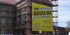 WIR BAUEN MV  - die Staatliche Bau- und Liegenschaftsverwaltung ist auch auf den Baustellen der Polizei in Stralsund präsent © 2022 Staatliches Bau- und Liegenschaftsamt Greifswald