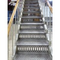 Gußeiserne Treppe zur Erschließung der Halbgeschosse im Magazinbereich © 2022 SBL Greifswald