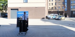 Begrüßung der Gäste durch den stellvertretenden Revierleiter des Polizeihauptreviers Stralsund, Olaf Haase © 2023 SBL Greifswald