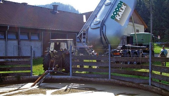 Gleichzeitige Ausbringung Von Gulle Und Kalk Lagerhaus Graz Land