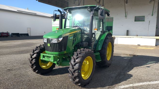 John Deere 5067E 670336925839630 © GM Bilder