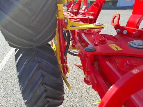 PÃ¶ttinger Servo 4000 Plus 670350995687485 © GM Bilder