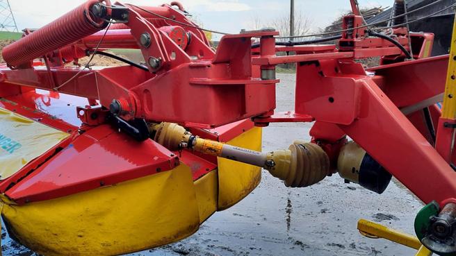 PÃ¶ttinger Scheibenmähwerk / Novacat 305H 6704630992853202 © GM Bilder