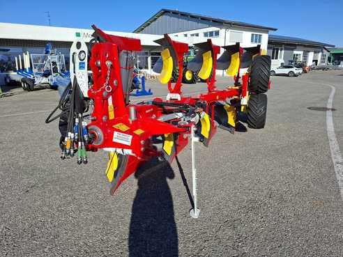 PÃ¶ttinger Servo 3000 672904247258880 © GM Bilder