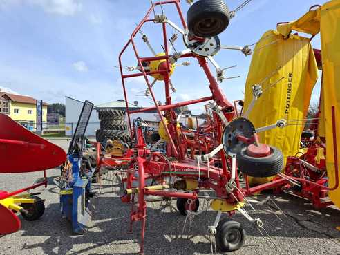 PÃ¶ttinger Kreiselheuer /Hit 69NZ 6737620545651481 © GM Bilder