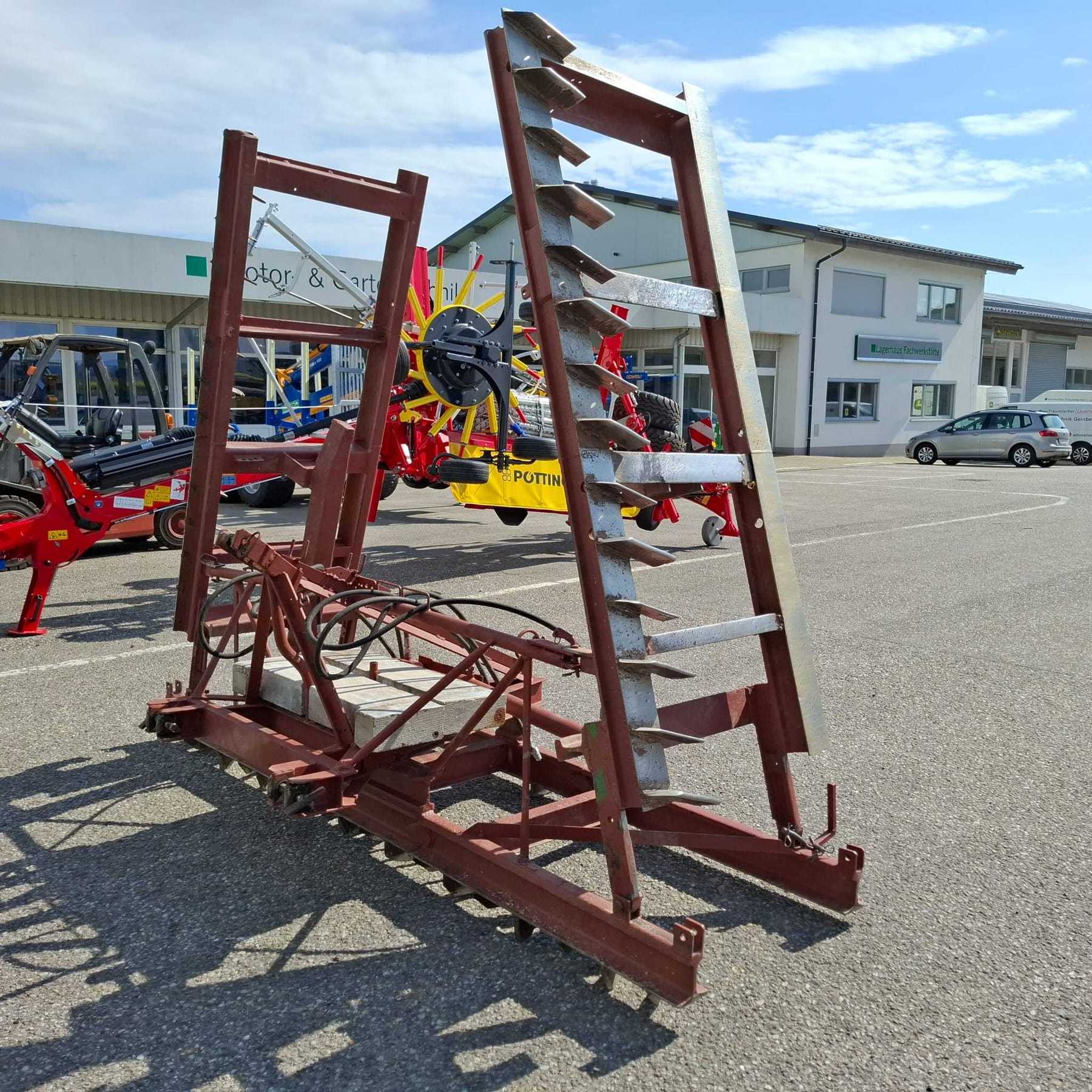 Diverse Ackerschleppe 68080152899940413 © GM Bilder