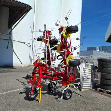 PÃ¶ttinger Kreiselheuer /HIT 8.91 68143701708973143810 © GM Bilder