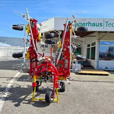 PÃ¶ttinger Kreiselheuer /HIT 8.91 68143701708973143814 © GM Bilder