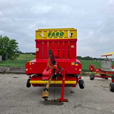 PÃ¶ttinger Silierwagen /Faro 3500D 6818682914007973 © GM Bilder