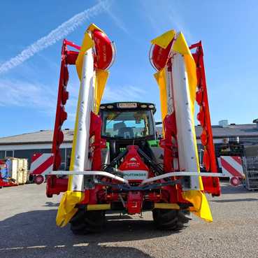PÃ¶ttinger Novacat V8.400/ Mähwerk 6850693905698257962 © GM Bilder
