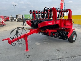 [10676-190797260_7.jpeg]