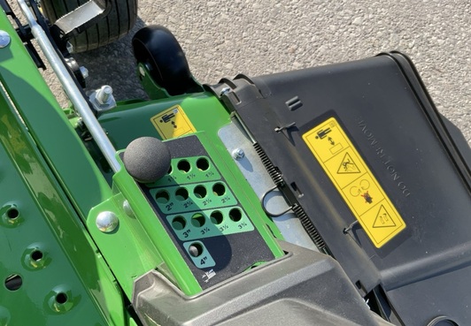 John Deere Z 515E 1907984712 © GM Bilder