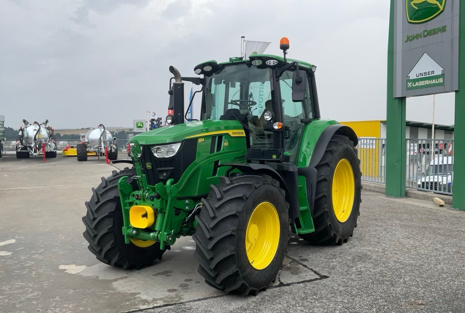 John Deere 6M 150 190798880 © GM Bilder