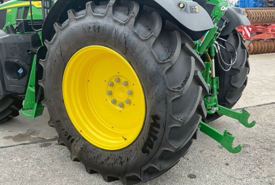 John Deere 6M 150 1907988816 © GM Bilder