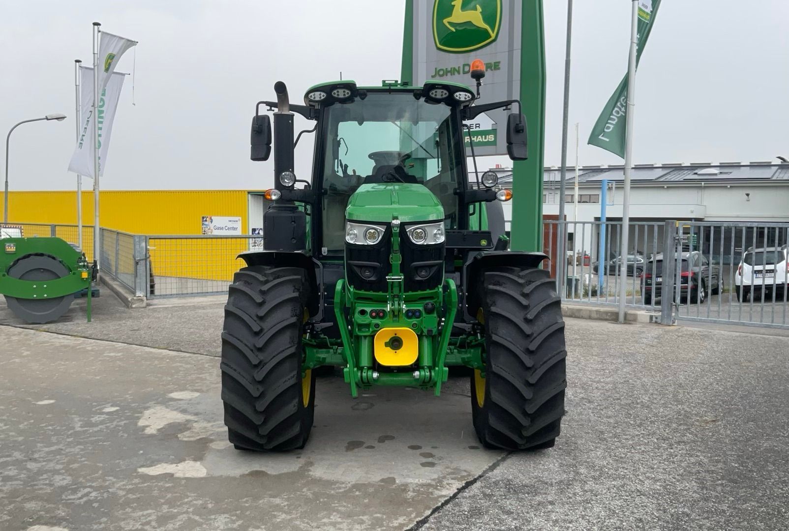 John Deere 6M 150 190798885 © GM Bilder