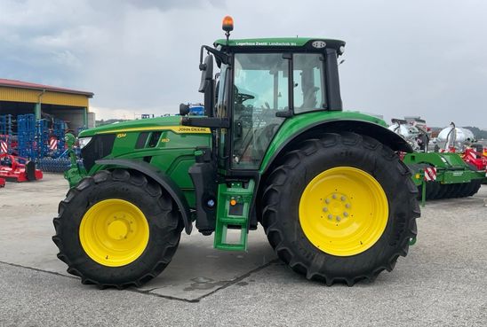 John Deere 6M 150 190798888 © GM Bilder