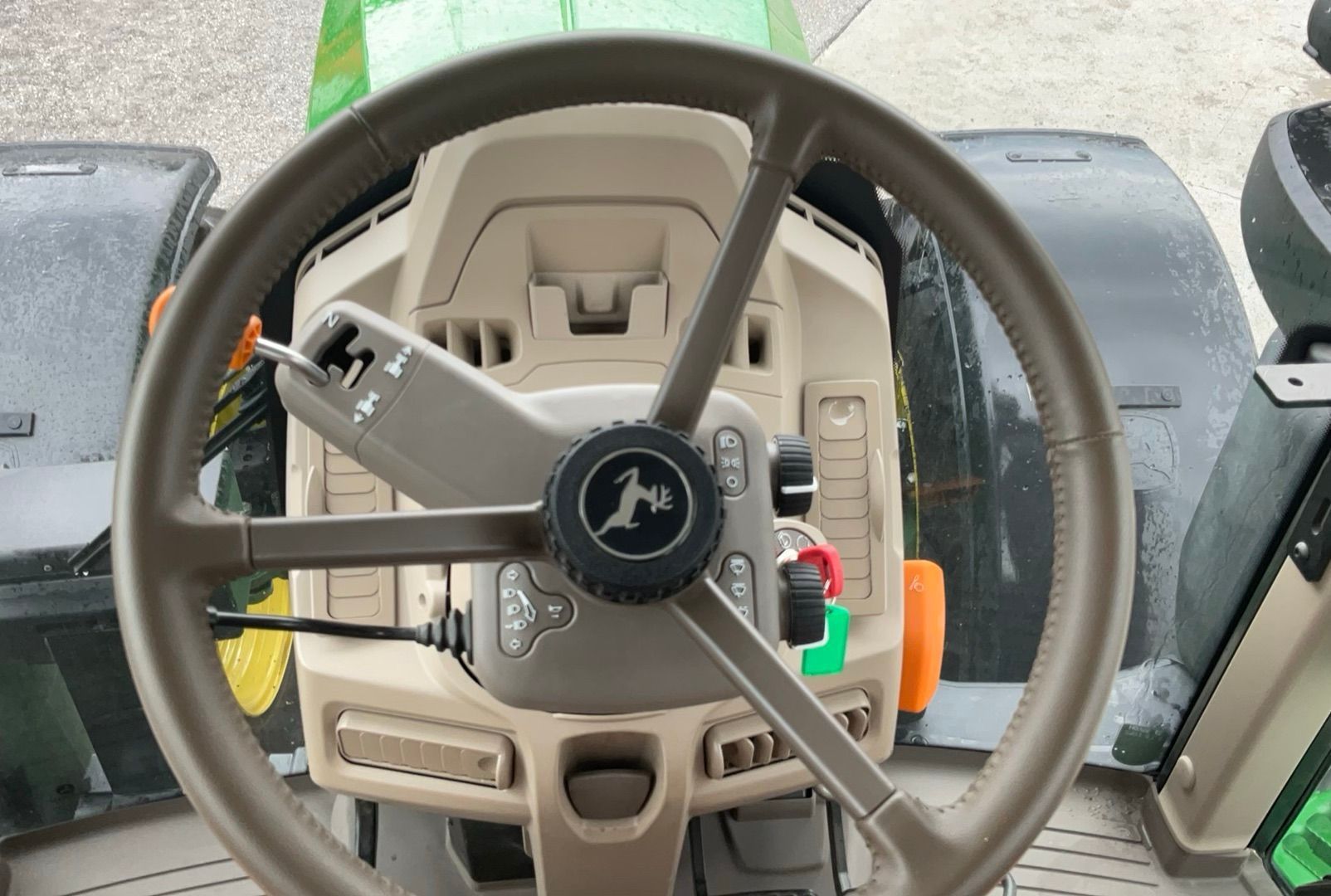 John Deere 6M 150 190798889 © GM Bilder