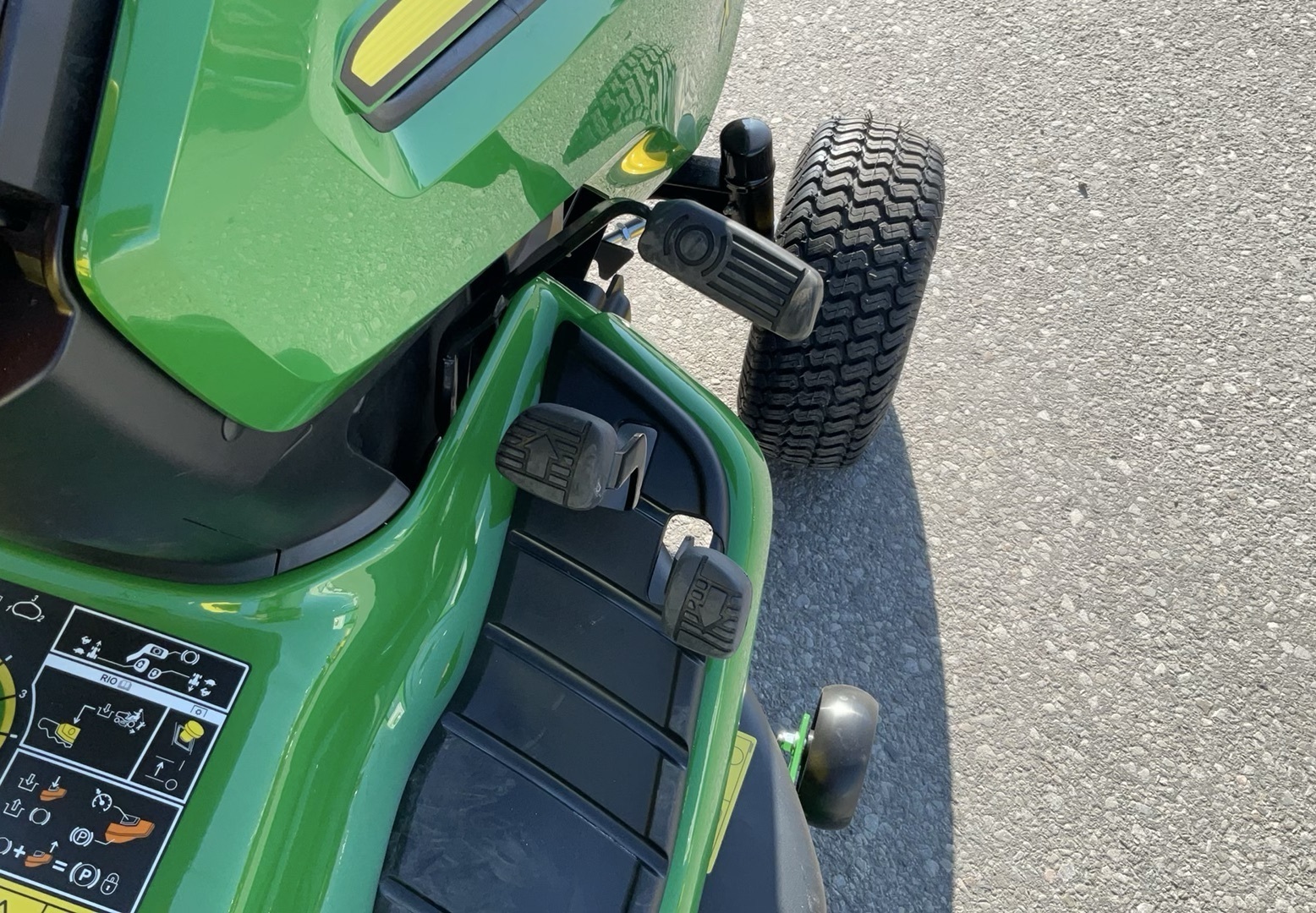 John Deere X350 R 1908128610 © GM Bilder