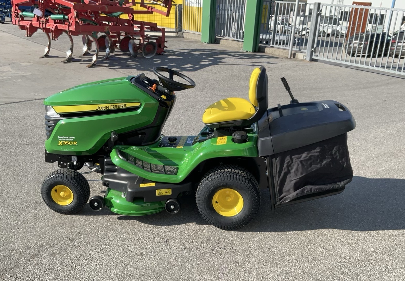 John Deere X350 R 190812867 © GM Bilder