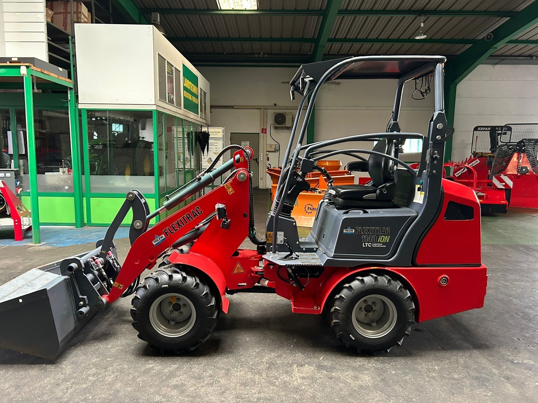 TREJON Flexitrac 1140 Elektro 20221024466 © GM Bilder