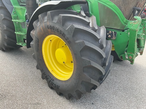 John Deere 6170R 6498732088795999440014 © GM Bilder