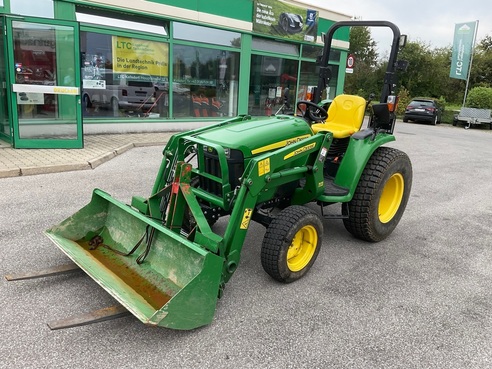 John Deere 3036E 65418016837985540 © GM Bilder