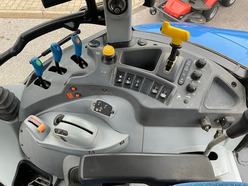 New Holland T5.105 Electro Command 65837275655420 © GM Bilder
