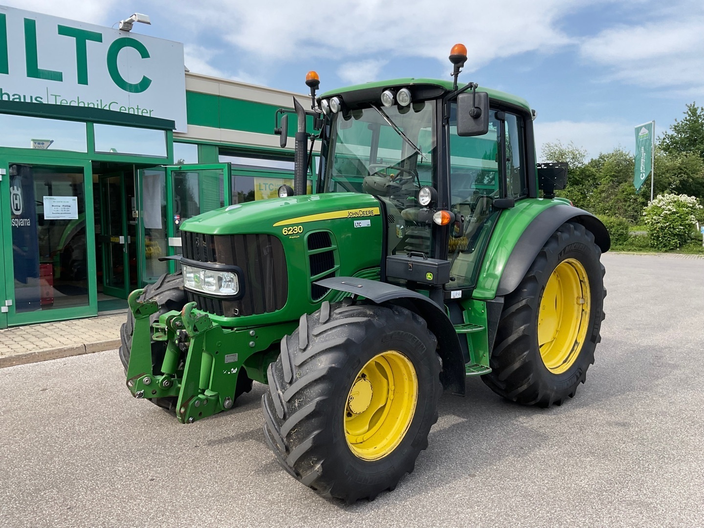 John Deere 6230 PREMIUM 672029750890 © GM Bilder
