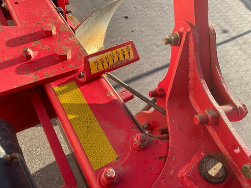 PÃ¶ttinger 45 S Plus 5-sch. 67433583936120017410 © GM Bilder