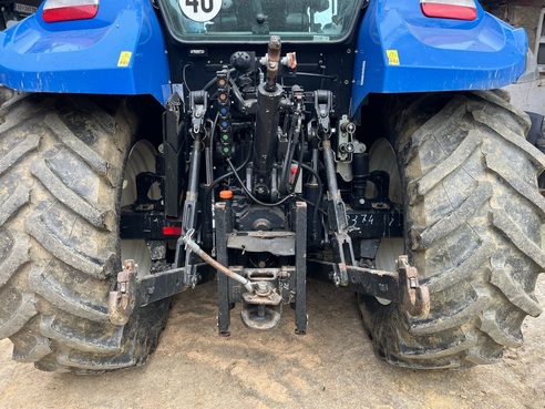 New Holland T5.120 EC 678753640571210 © GM Bilder