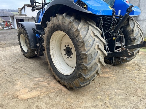 New Holland T5.120 EC 678753640571213 © GM Bilder