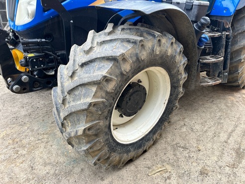 New Holland T5.120 EC 678753640571214 © GM Bilder