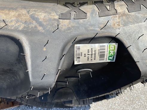 BKT 320/85R36 6928189413317893 © GM Bilder