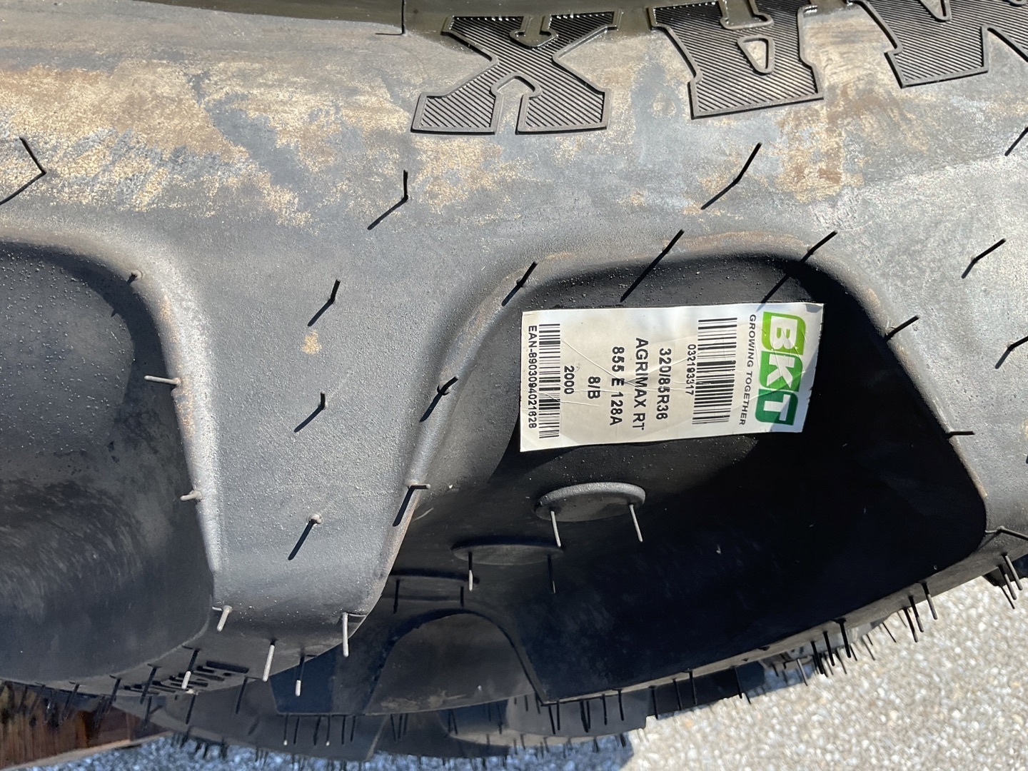 BKT 320/85R36 6928189413317893 © GM Bilder