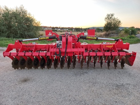 Ziegler Disc Master Pro 4501 651683783591891 © GM Bilder