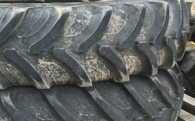 Vredestein 340/85 R48 & 11.2-25 65181728848 © GM Bilder