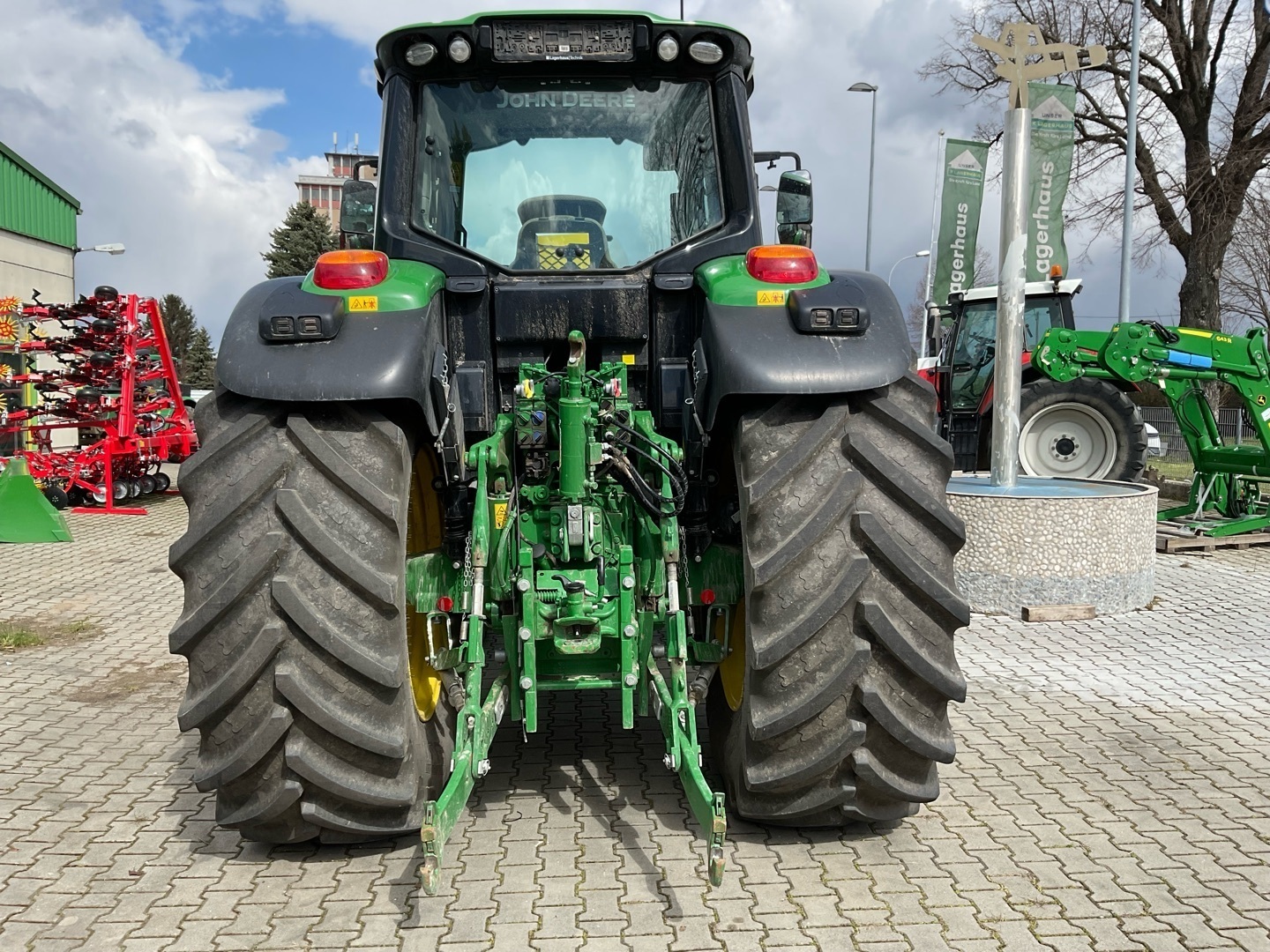 John Deere 6195M 6615140489026335 © GM Bilder