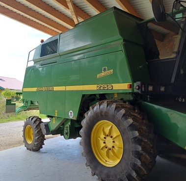 John Deere 2256 HillMaster 664781539106971727 © GM Bilder