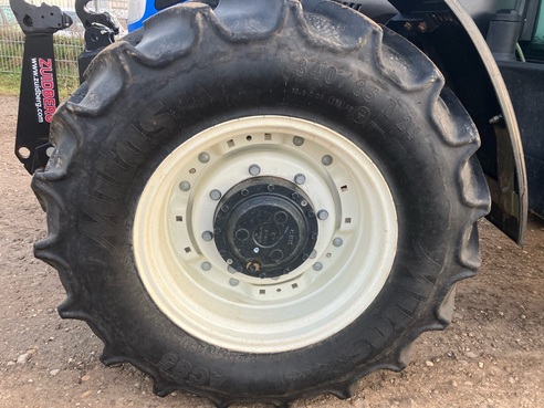 New Holland TD5.85 6670979524591211912 © GM Bilder