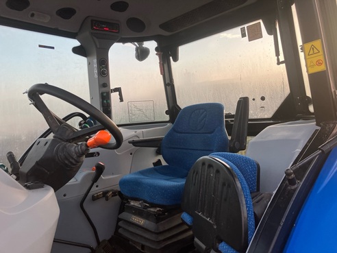 New Holland TD5.85 667097952459121194 © GM Bilder