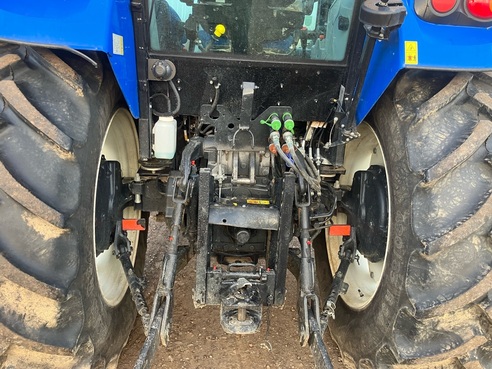 New Holland TD5.85 667097952459121199 © GM Bilder