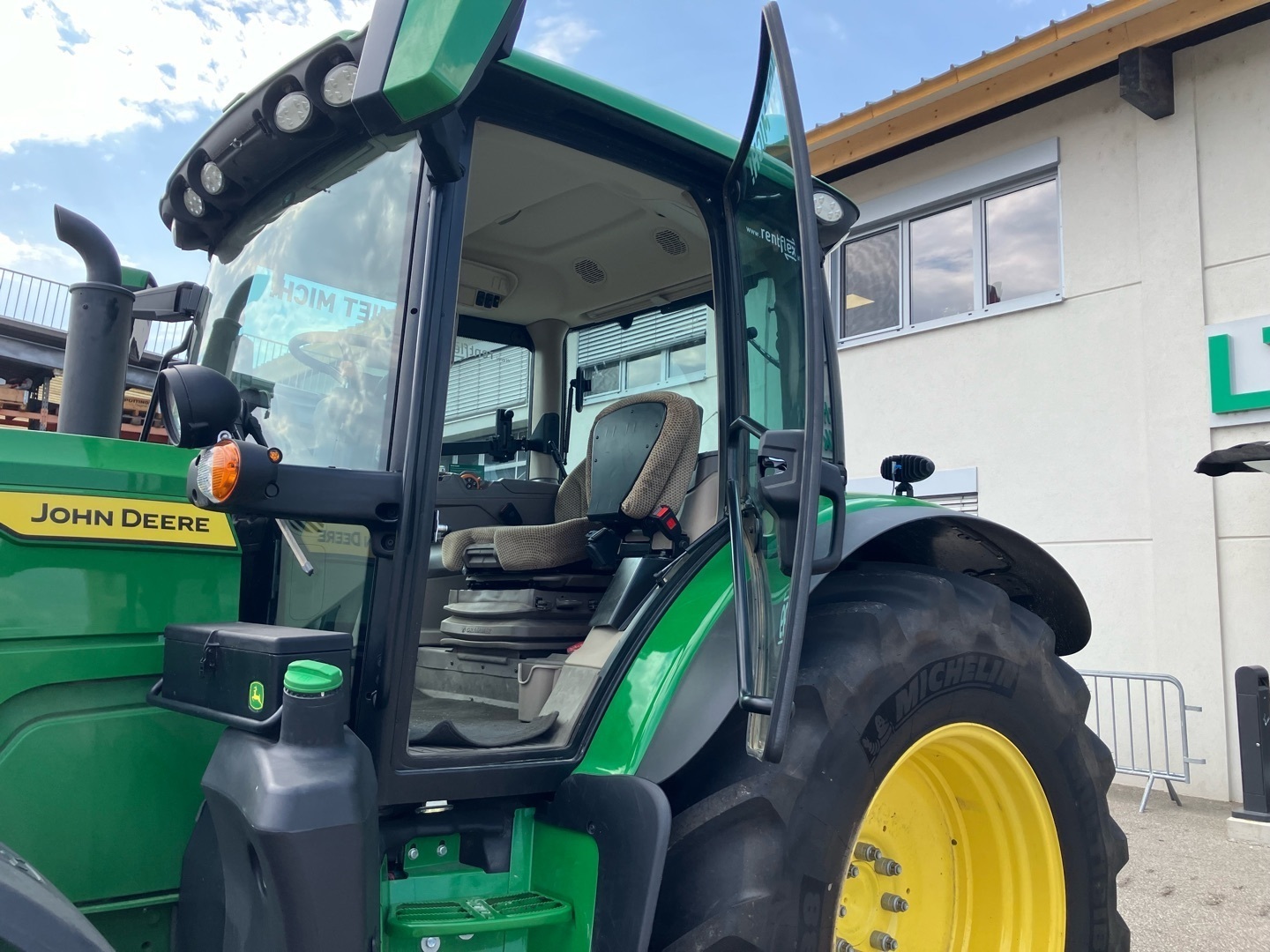 John Deere 6R 150 66718245966144 © GM Bilder