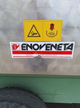 Diverse ENOVENETA Lesewagen  668173264671411 © GM Bilder